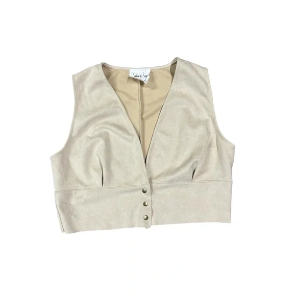 Sadie & Saige Chic Beige Buttoned Vest - Picture 2 of 7